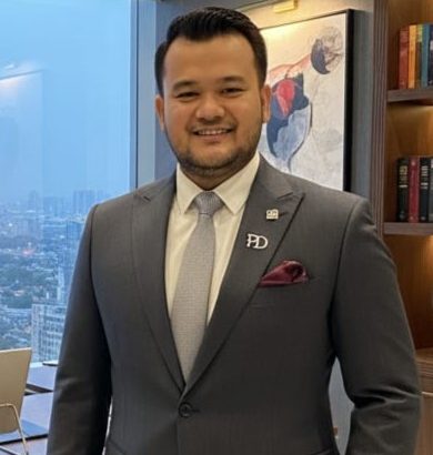 Yustinus Hura Law Firm R