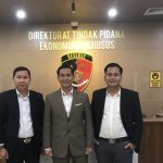 Tim kuasa hukum Victoria: Isasari Harefa, S.H., M.H. (kiri), Dr. Wardaniman Larosa, S.H., M.H. (tengah), dan Yasaro Larosa, S.H. (kanan).